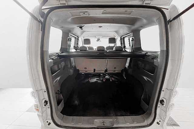 Nissan e-NV200