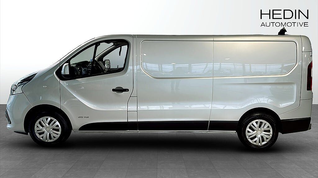 Nissan NV300