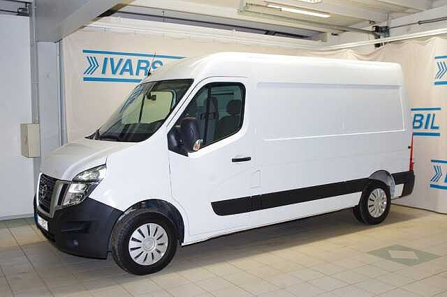 Nissan nv400